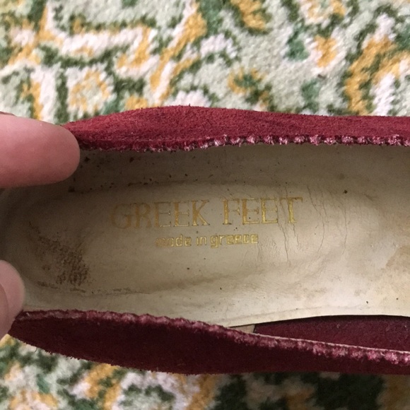 Red suede low heel - Picture 2 of 4